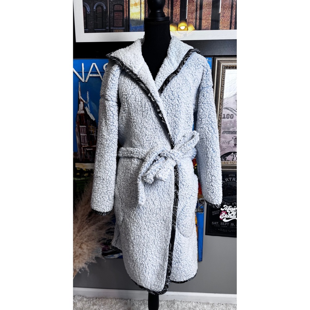 Vera Bradley Light Blue Sherpa Hooded Robe Paisley Trim L/XL Cottagecore